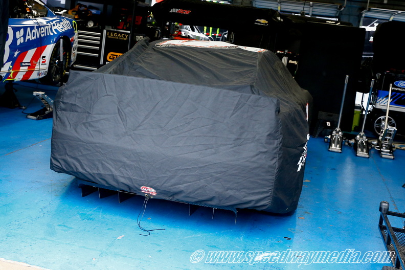 Charlotte Coca-Cola 600, garage, saturday rain delay (44).jpg