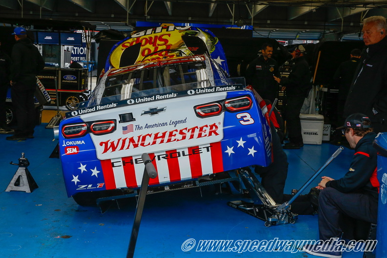 Charlotte Coca-Cola 600, garage, saturday rain delay (46).jpg