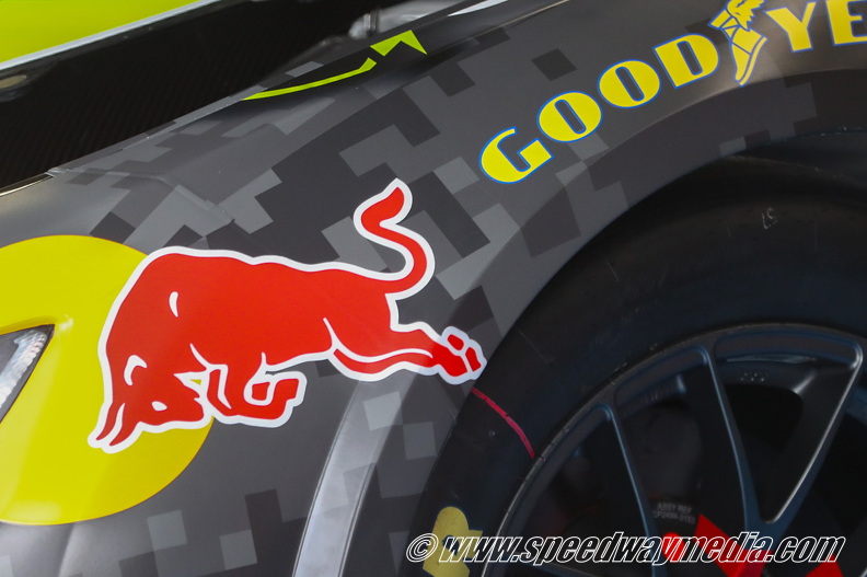 Charlotte Coca-Cola 600, garage, saturday rain delay (54).jpg