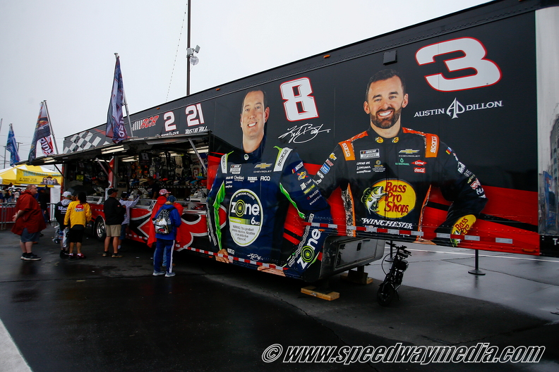 Charlotte Coca-Cola 600 rain delay (6).jpg