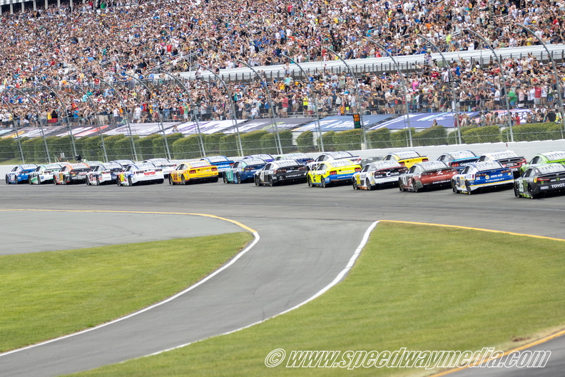 54_Cup_Race_Pocono.jpg