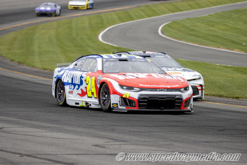 73_Cup_Race_Pocono.jpg