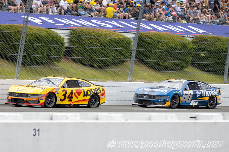104_Cup_Race_Pocono.jpg