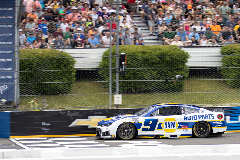 123_Cup_Race_Pocono.jpg