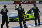 Ryan Blaney crew start of race