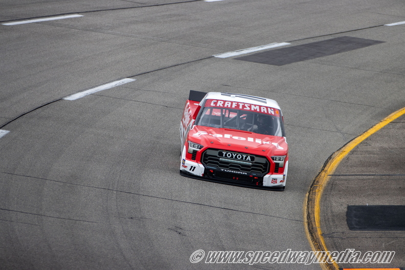 218_Truck_Race.jpg