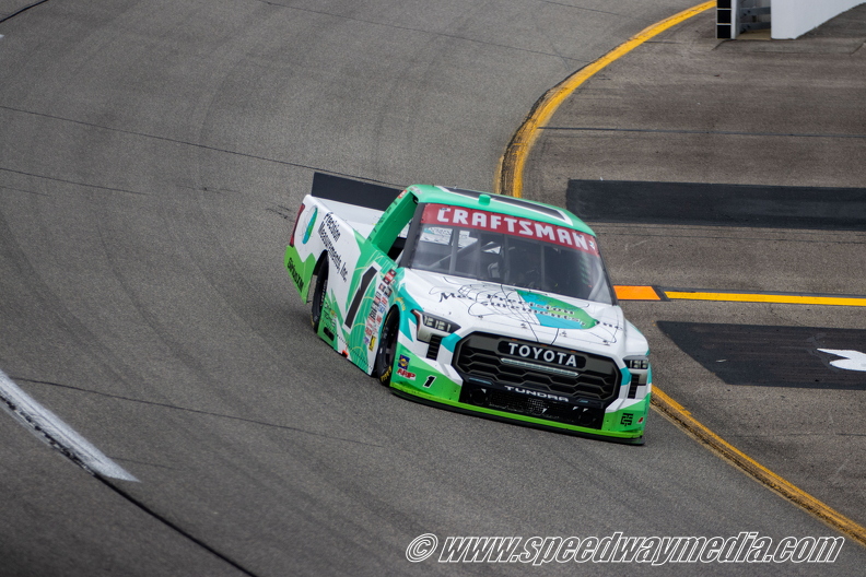 231_Truck_Race.jpg