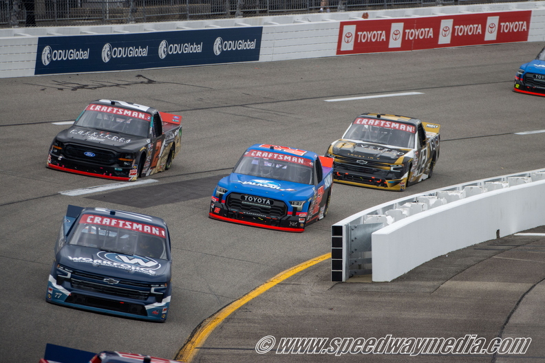 236_Truck_Race.jpg