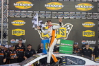 Carson Wins At Bristol