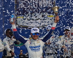 Kyle Larson victory lane 1