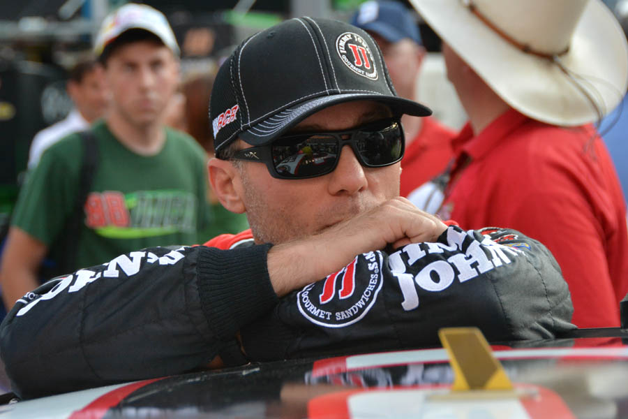 Harvick tries to calm the storm with Richard Childress… or does he?