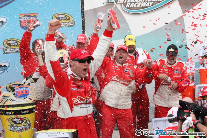 Lap by Lap: Avocare 500 won by Kevin Harvick