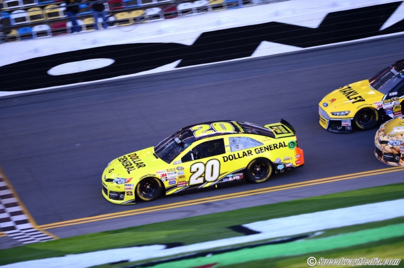 Lap by Lap: Budweiser Duel 1 won by Matt Kenseth