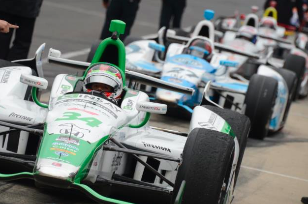 Quick speeds in Indy 500 practice