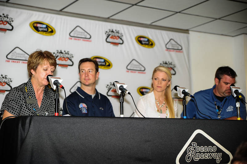 Kurt Busch, Patricia Driscoll and Brandon Igdalsky Announce Troops to Table Poker Event