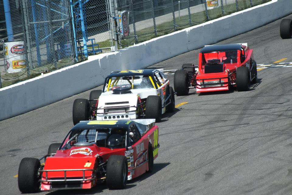 PREVIEW: OSCAAR Hanover Holiday Modifieds at Barrie Speedway