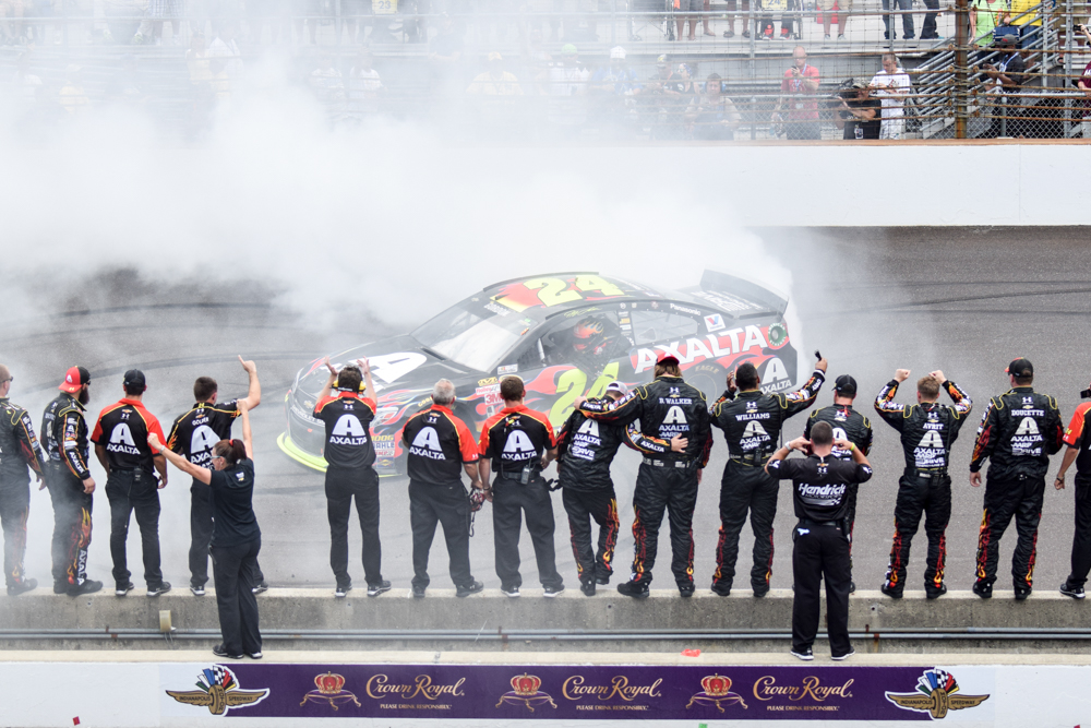 Gordon Wins Record 5th Time at Indianapolis Motor Speedway