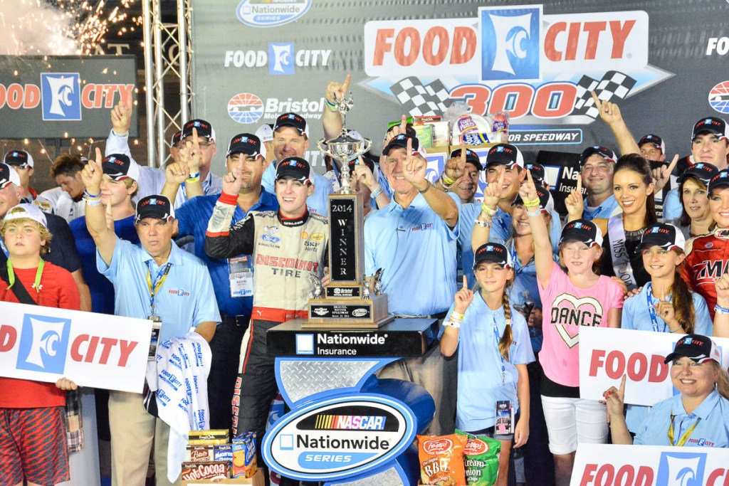 Ryan Blaney Beats Busch on Restart to Win Food City 300 at Bristol