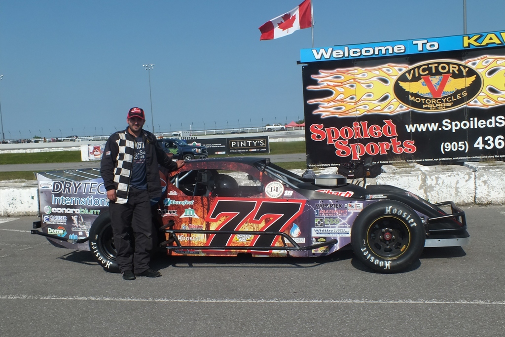 Chad Strawn scores OSCAAR Hanover Holiday Modified feature victory