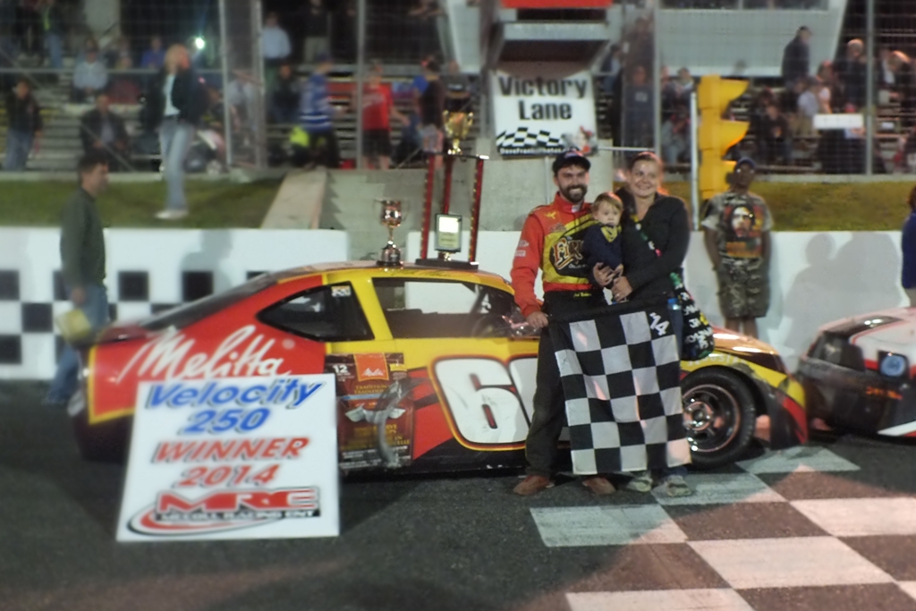 Josh Nicholson scores Pro Challenge victory and championship at Sunset Speedway