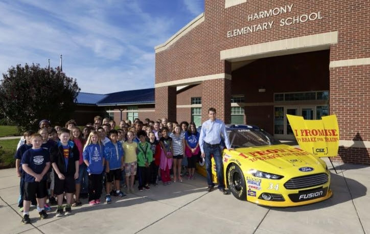 Rail Safety Partners Team with No. 34 Ford to Encourage Grade School to ‘Play It Safe’