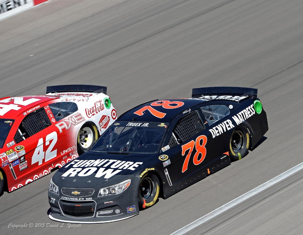 Martin Truex Jr. Scores Third Straight Top-10 at Las Vegas