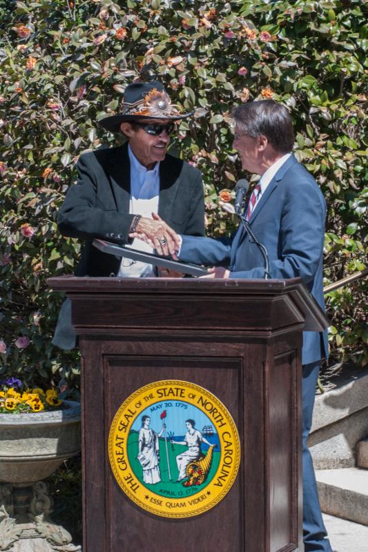Governor McCrory Proclaims March 31 “Richard Petty Day”