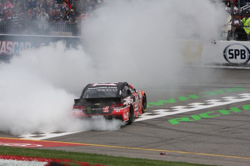 Kurt Busch Dominates to Win Postponed Race at Richmond, Seals Chase Berth
