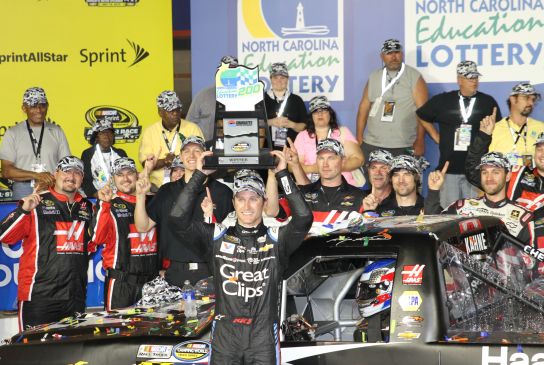 Kahne Takes Truck Series Win at Charlotte in Dramatic Drag Race to Checkered Flag
