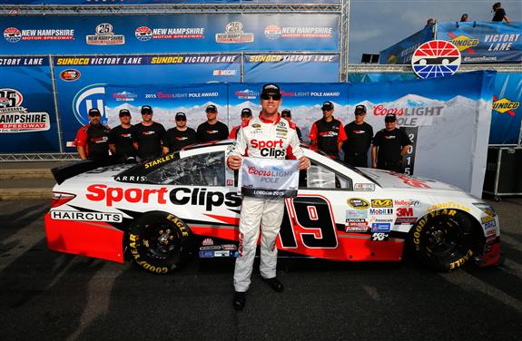 Edwards Earns Coors Light Pole Award at Loudon