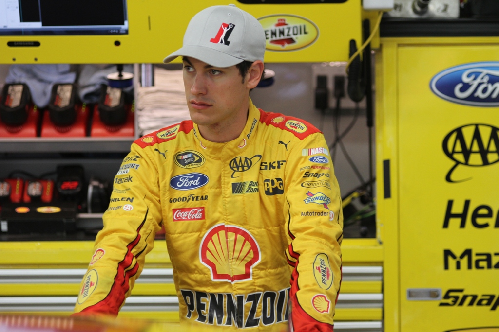 Logano Focused on Own Program, Feels Harvick Can Advance Without Victory