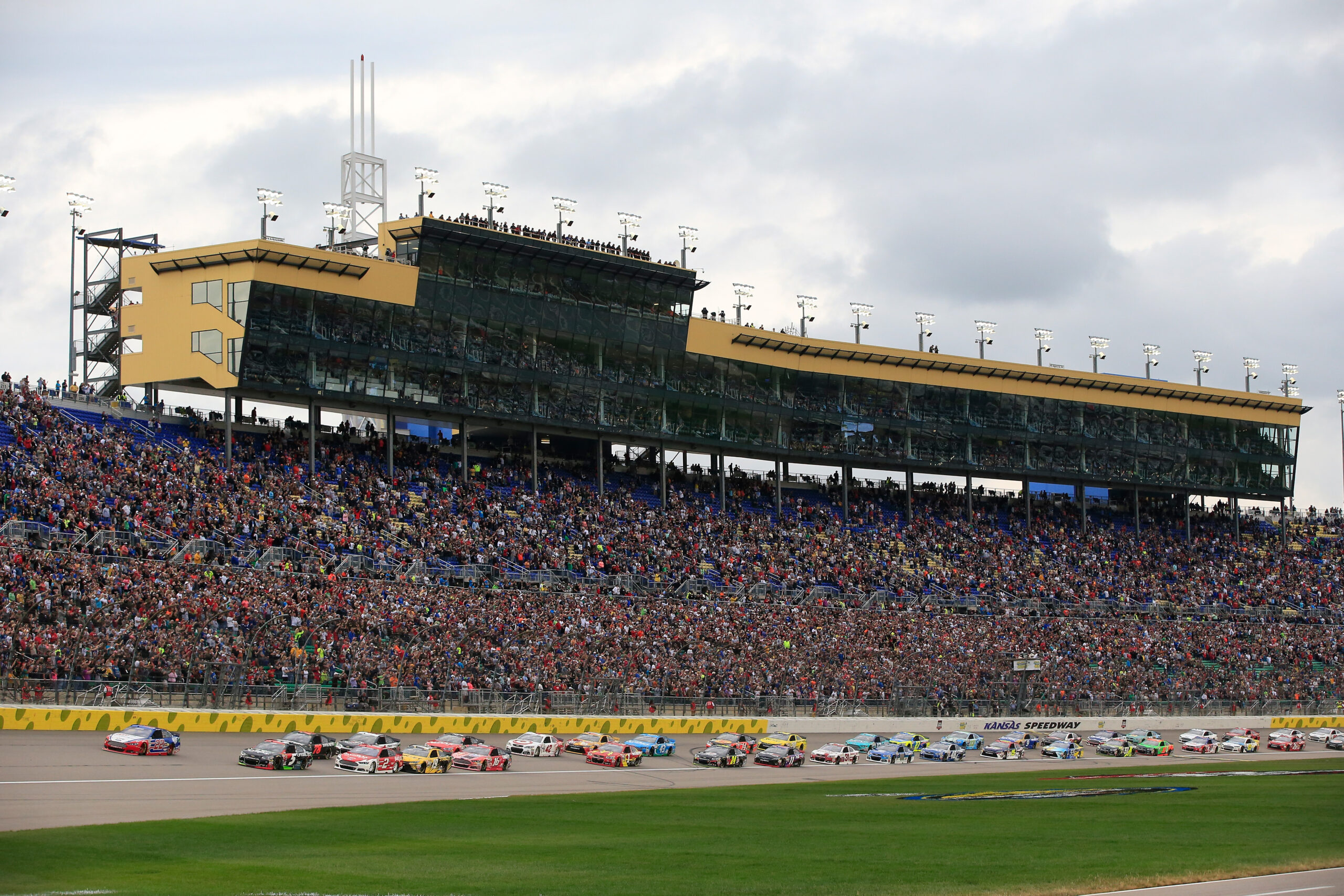 Hot 20 – Kansas, where there is no oil on the track…not that there is ever oil on any track