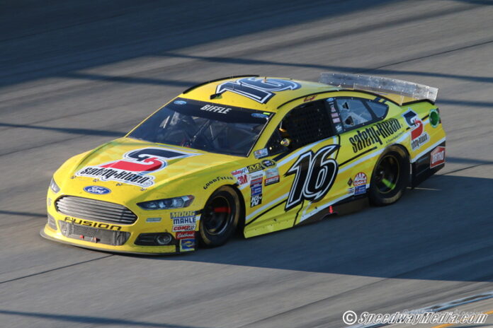 Greg Biffle at Chicagoland 2015 by Simon Scoggins