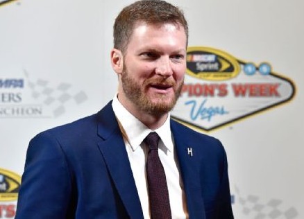 Earnhardt Wins Most Popular Driver for the 13th Straight Year