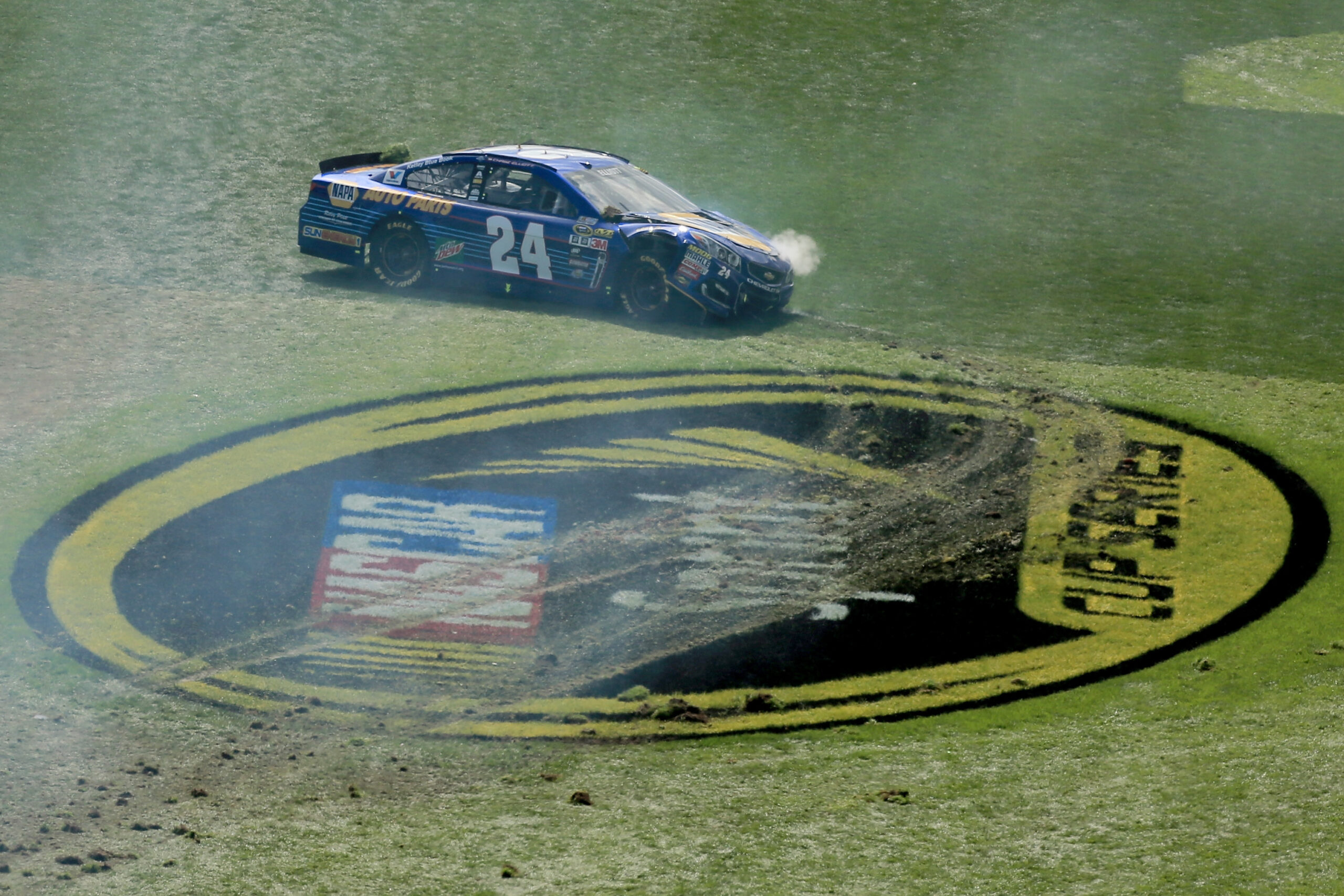 Elliott’s Daytona Debut Ends Abruptly