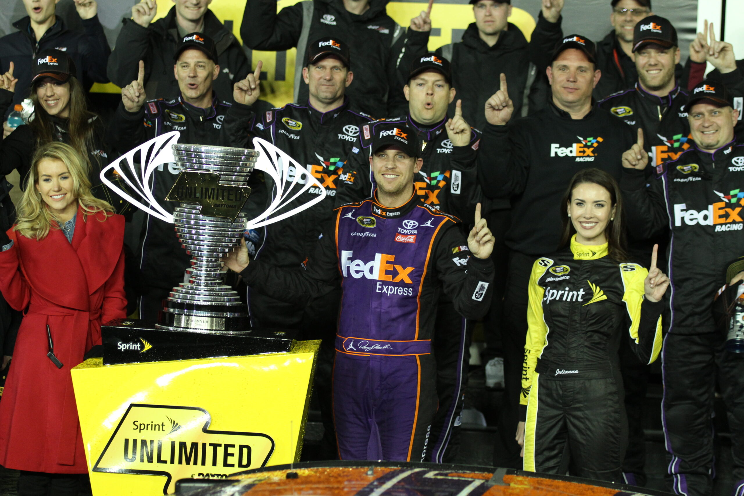 Hamlin Takes the Sprint Unlimited Win at Daytona