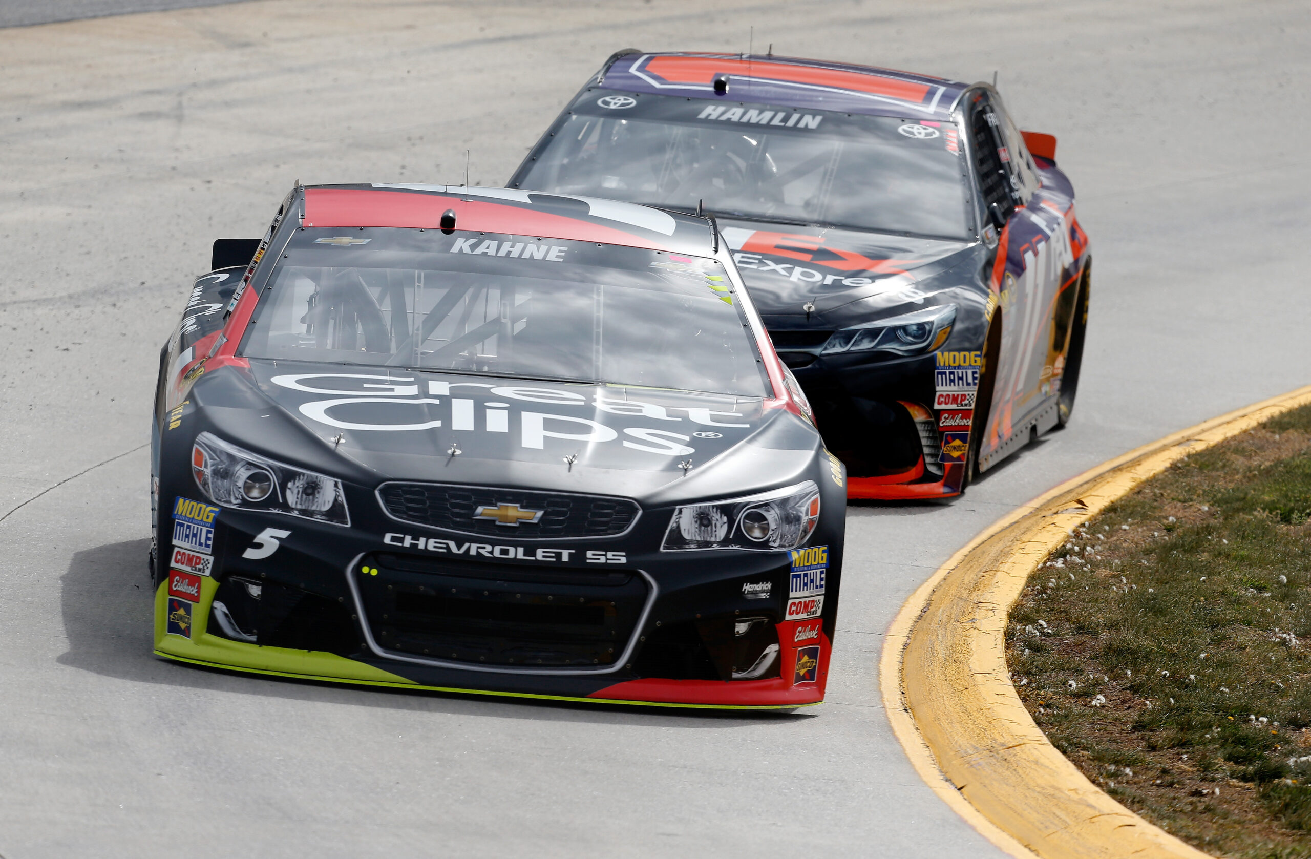 Kasey Kahne Fastest in Second Sprint Cup Practice