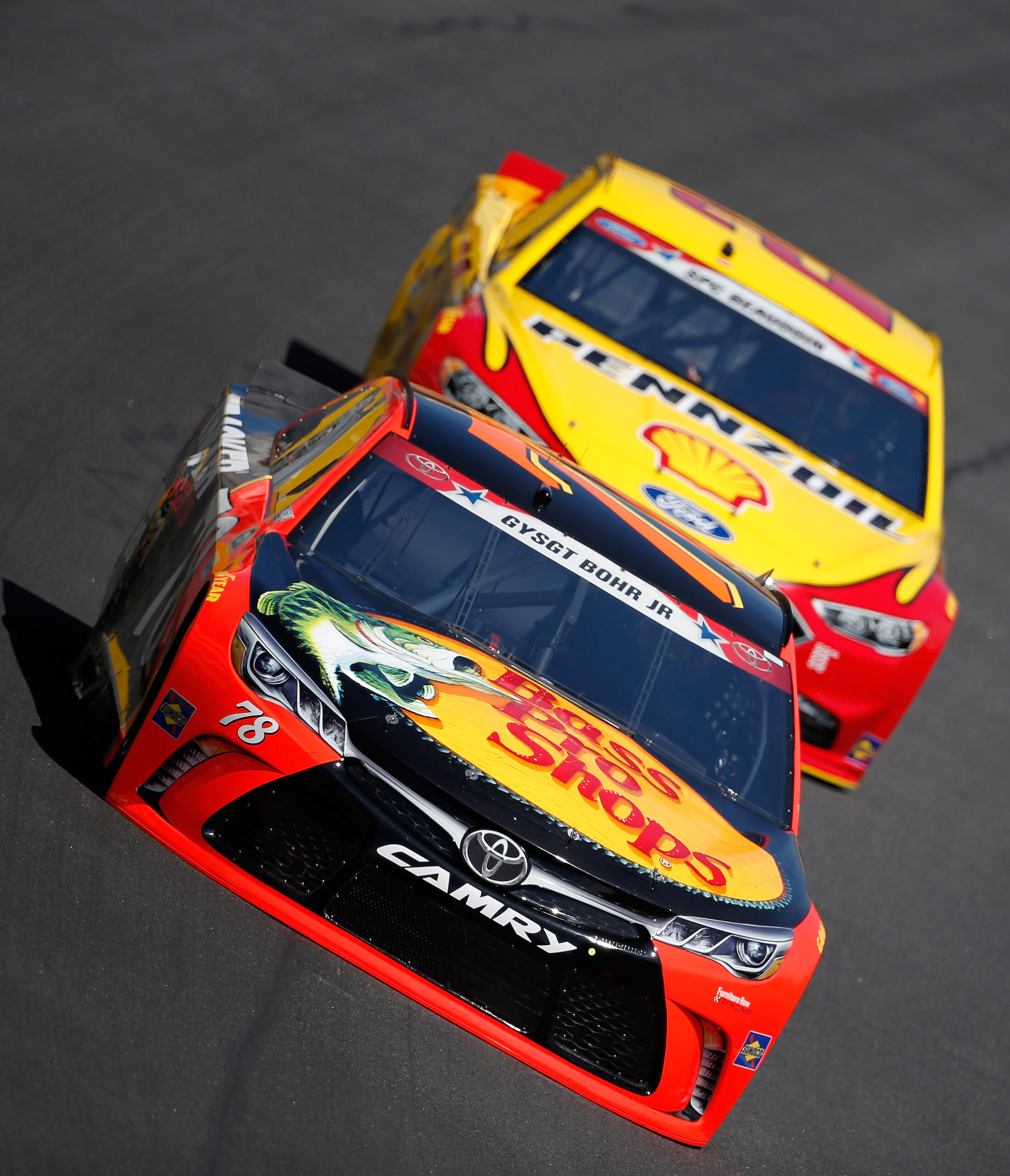 Truex fastest in final practice