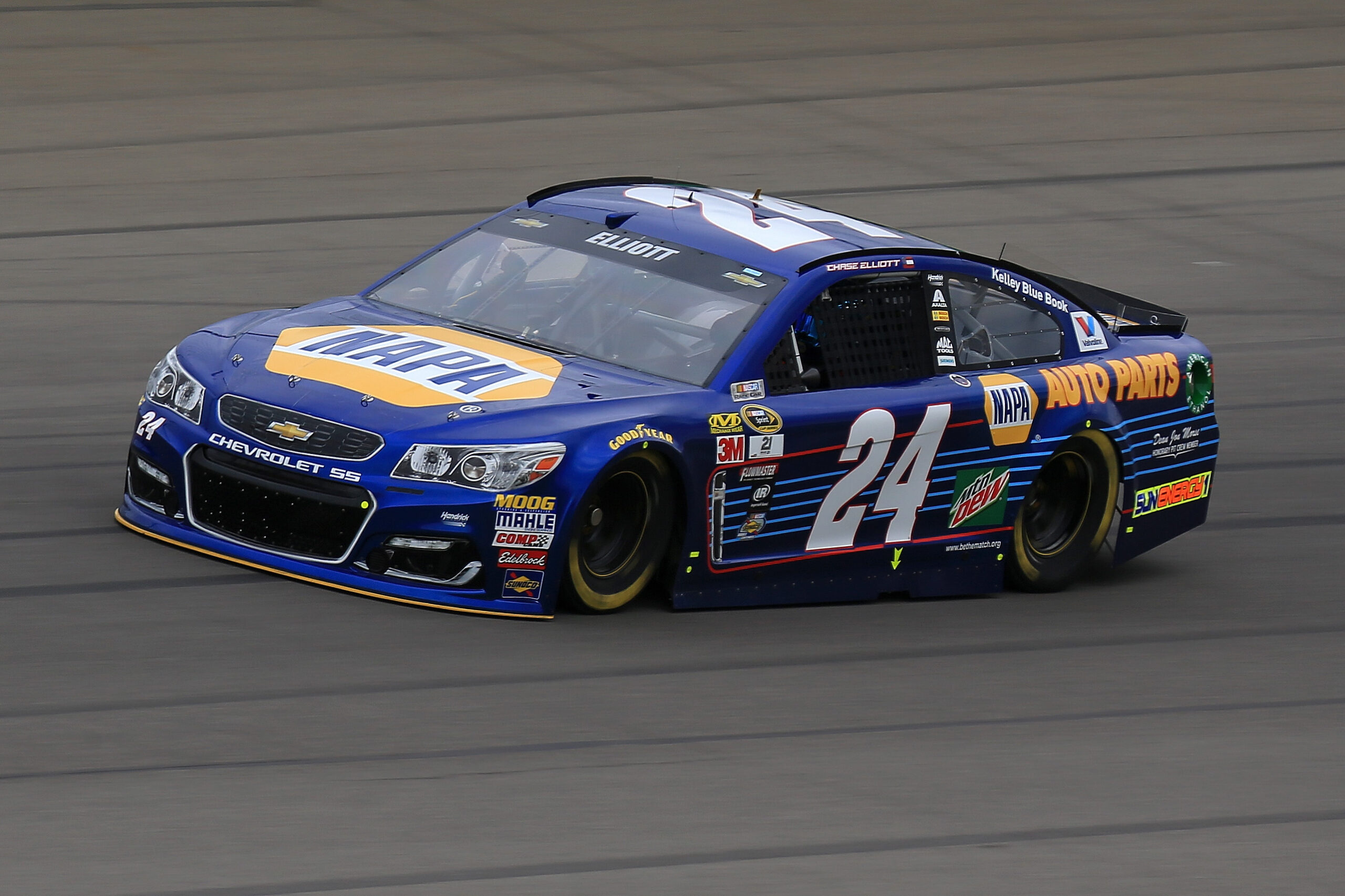 Elliott Fastest in First Practice at Michigan