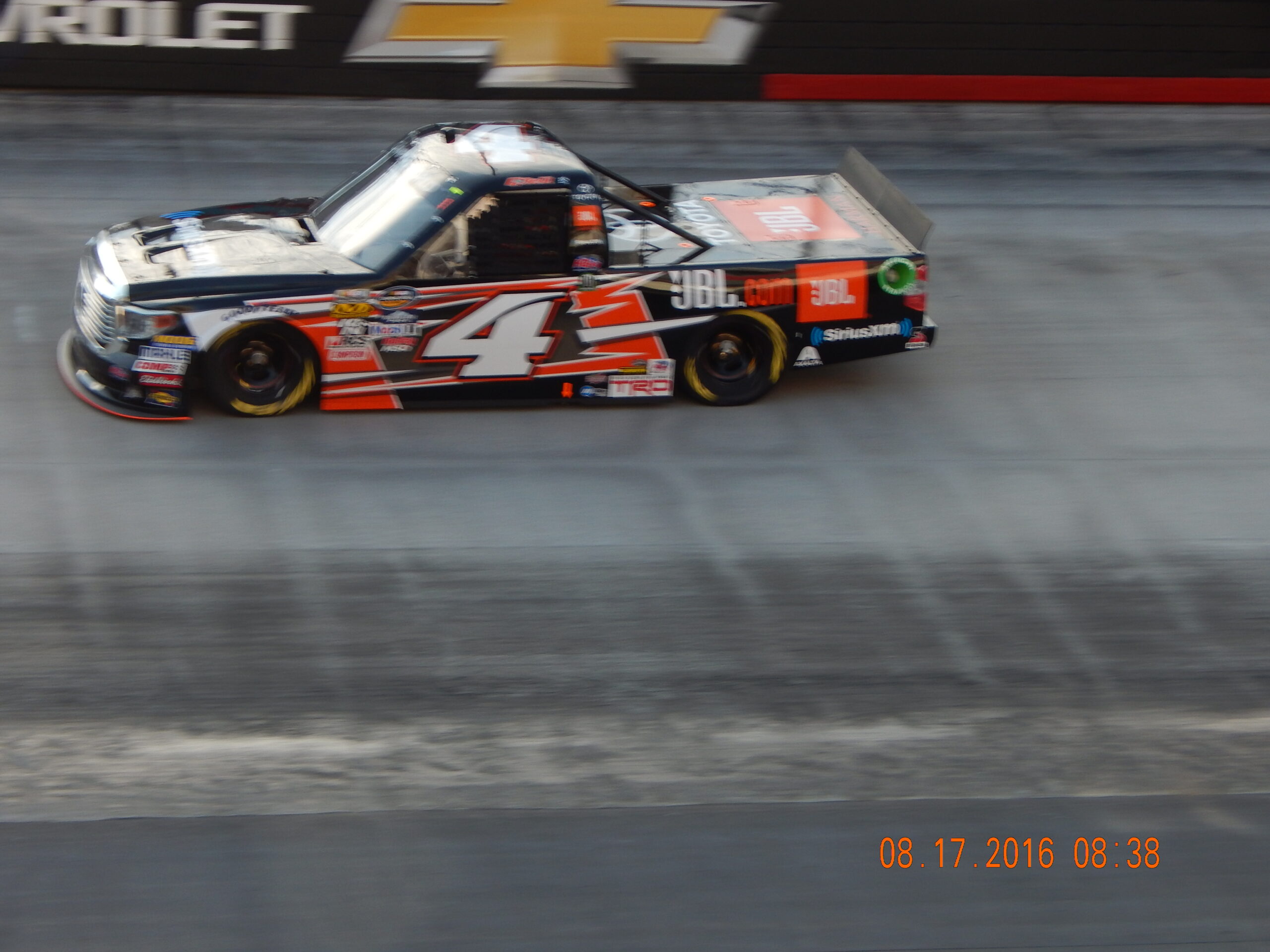 Bell fastest in first Truck practice