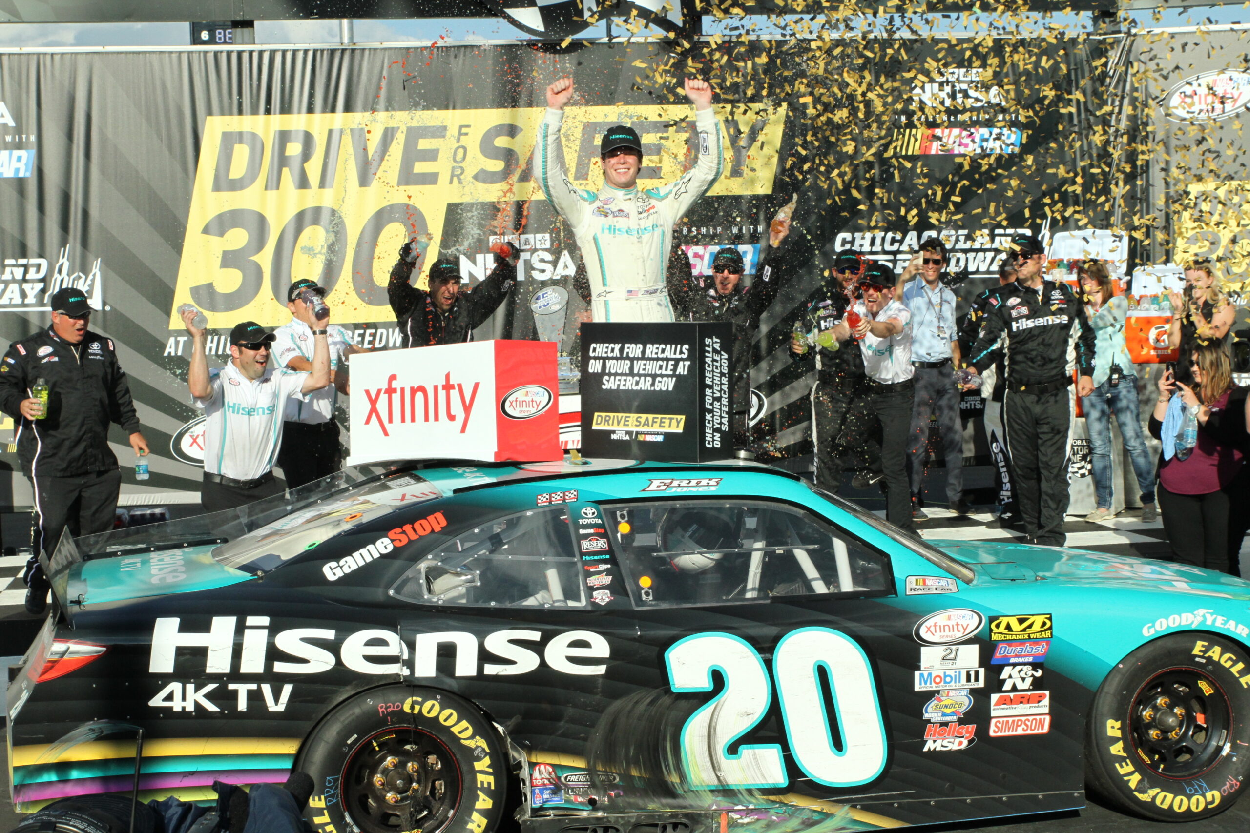 Erik Jones Wins at Chicagoland, Enters NASCAR XFINITY Series Chase as Top Seed
