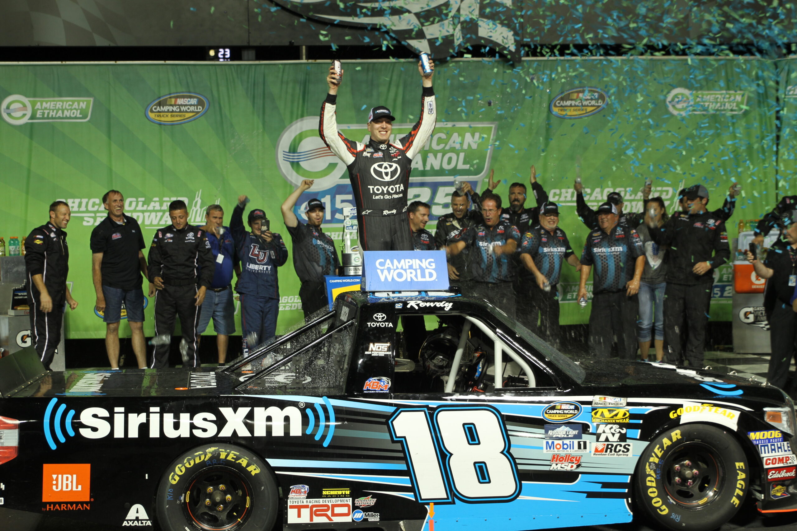 Kyle Busch Puts on Clinic in Trucks in the Windy City