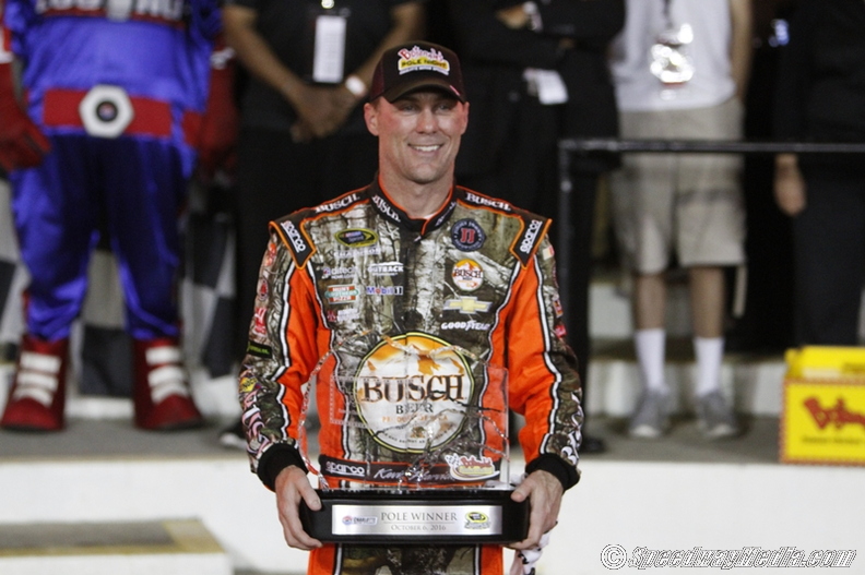 Harvicks Gets the Pole in the Queen City