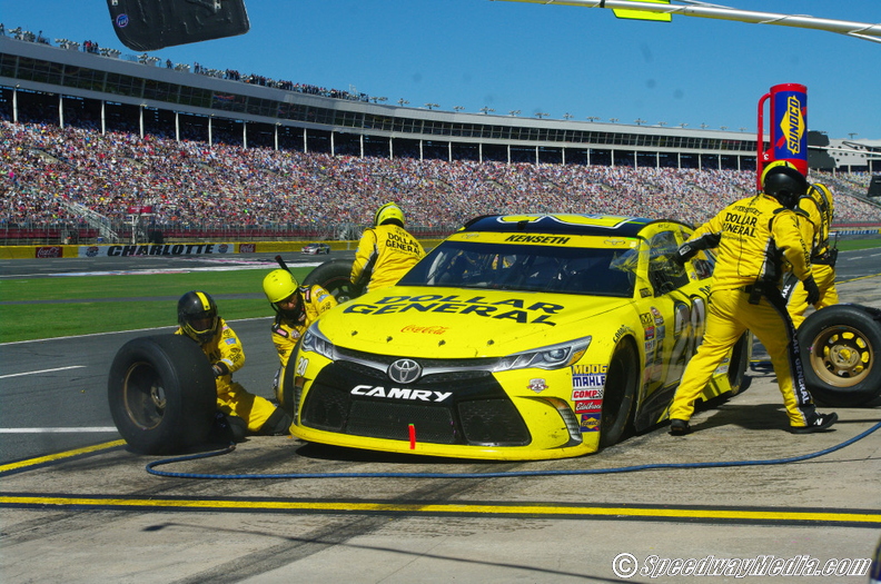 Kenseth quietly works his way from rear to runner-up finish
