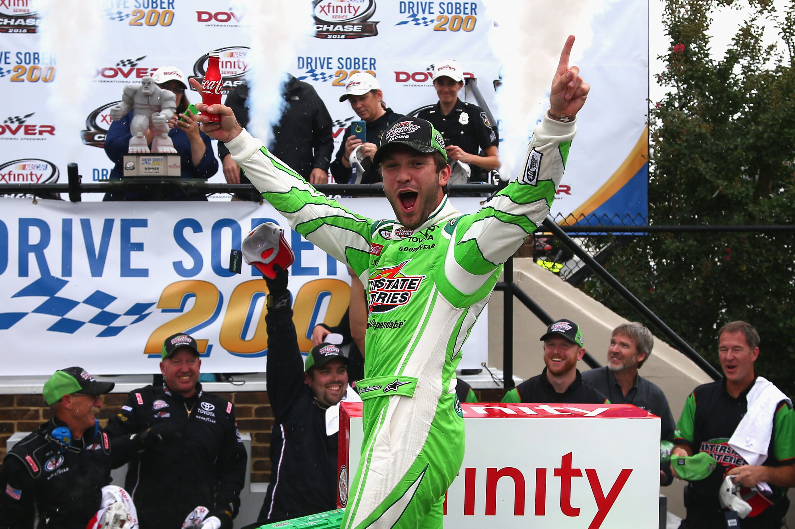 Suarez survives ”The Monster”; Wins XFINITY Series race at Dover