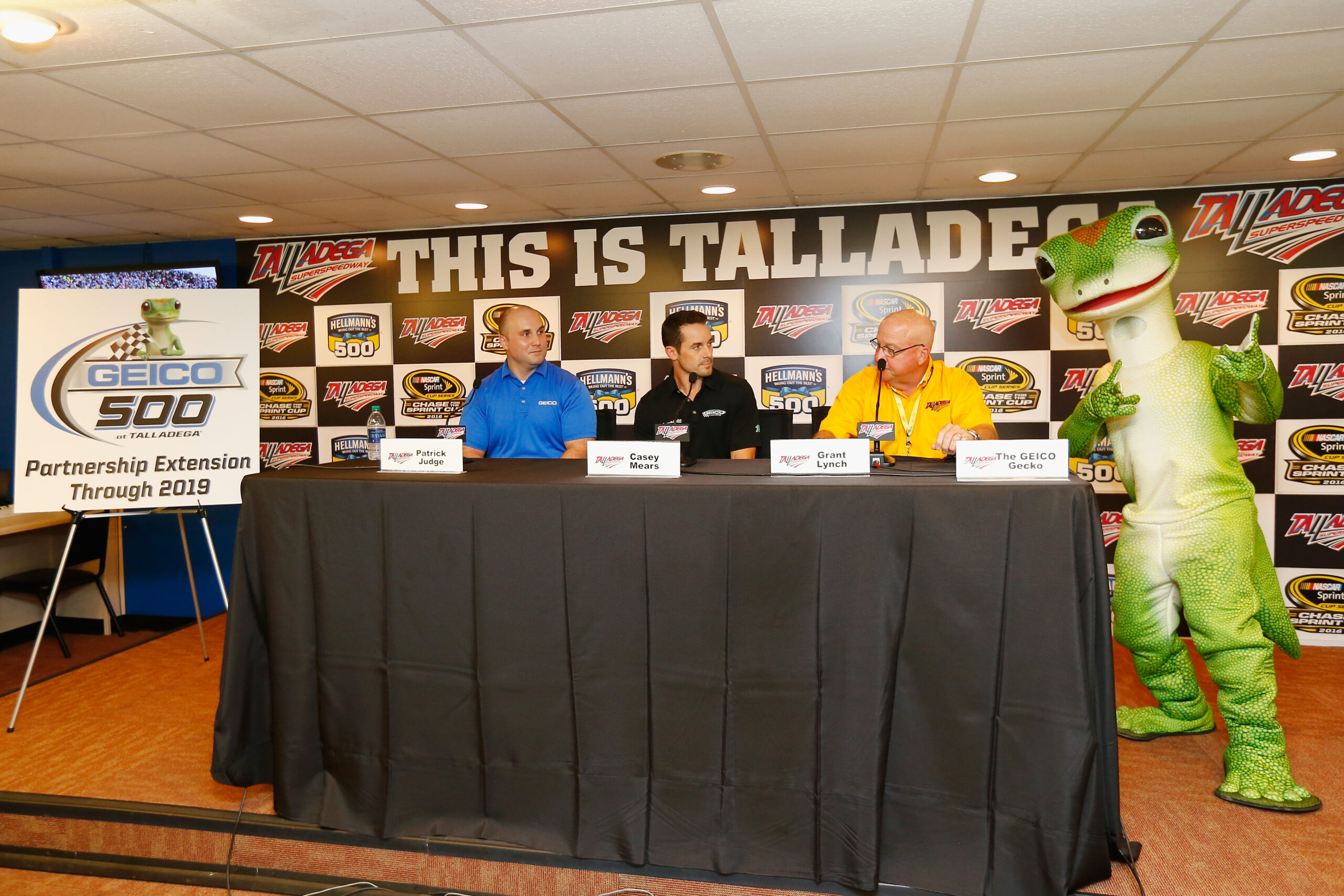 GEICO given naming rights to restart zone at ISC tracks