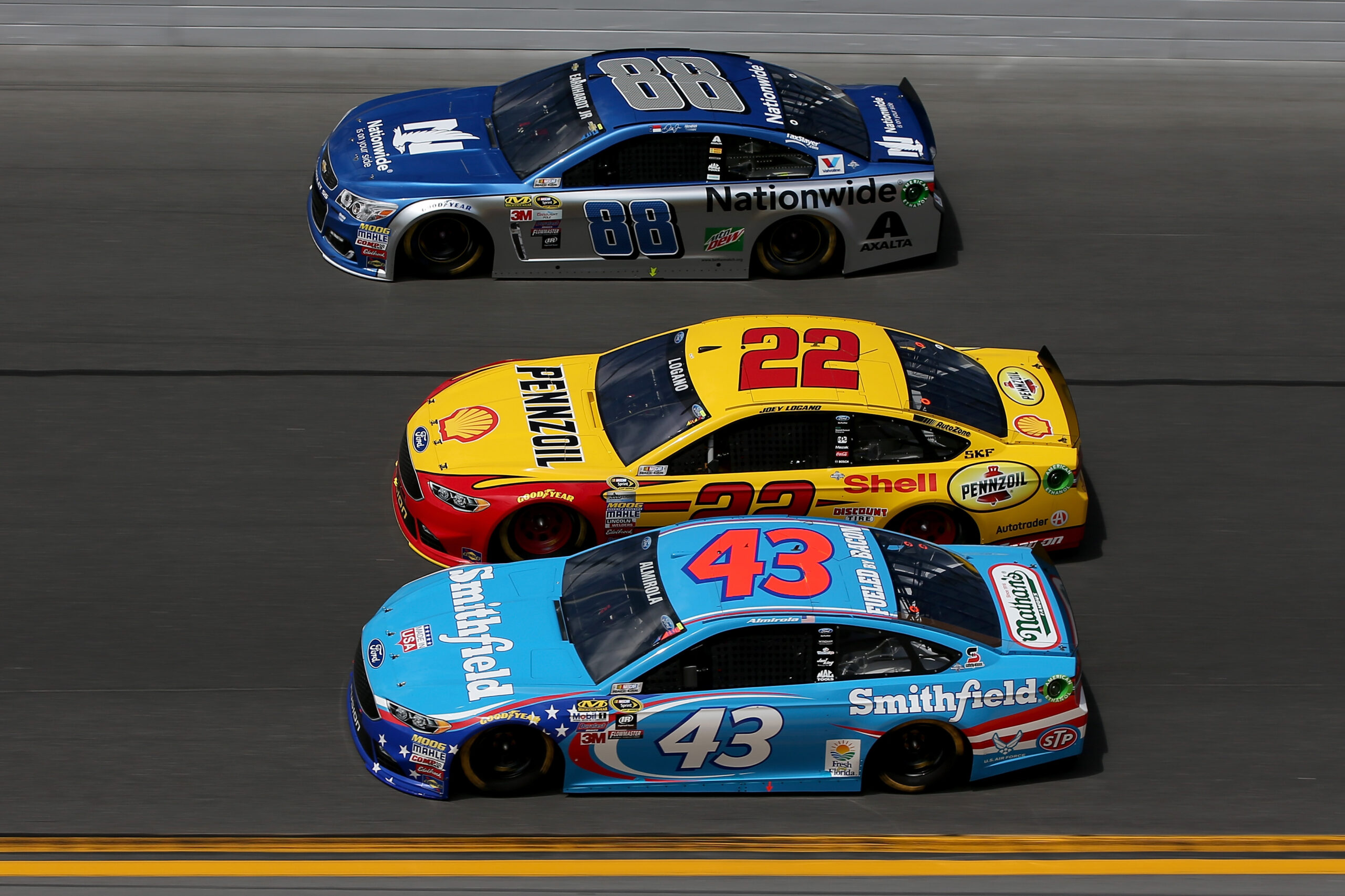 The White Zone: FOX is giving the Daytona 500 the wrong vibe with ‘Daytona Day’