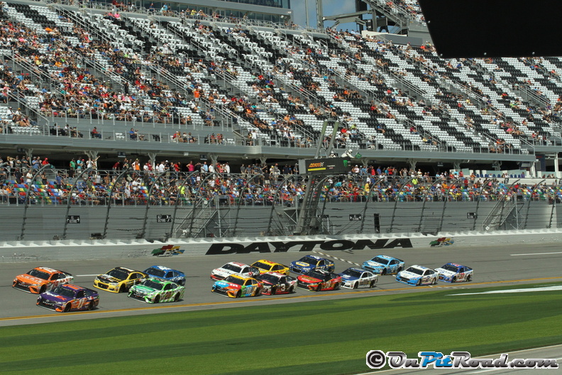 Lack of Attendance at Clash Not the Fault of Dale Earnhardt Jr.