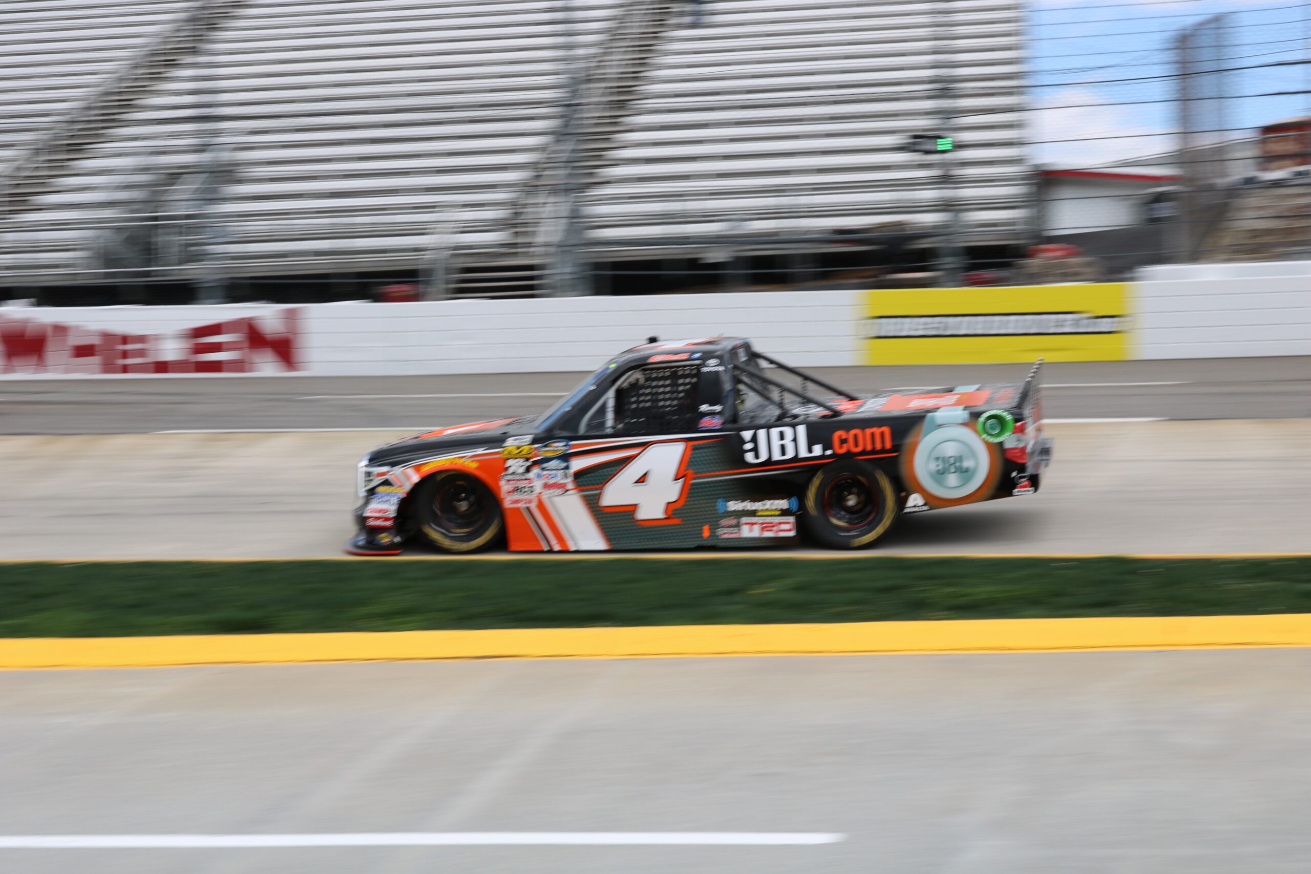 Bell Fastest in First Martinsville Truck Practice