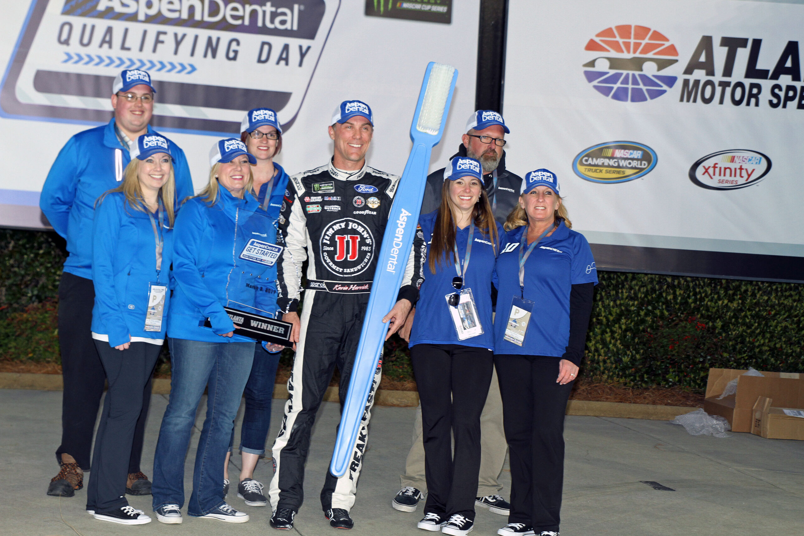 Harvick Takes Pole Position in Atlanta